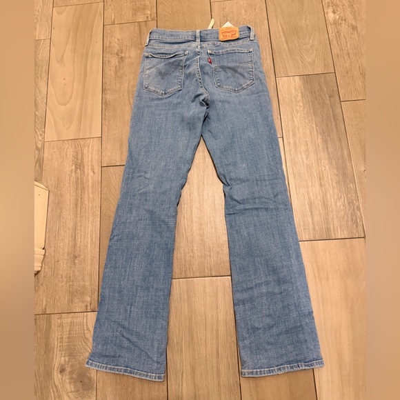Levi's Womens Classic Bootcut size 2 Jeans - Picture 2 of 6